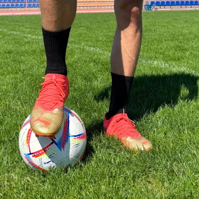 CZARNE SKARPETY PIŁKARSKIE ANTYPOŚLIZGOWE GRIPSOCKS.PL